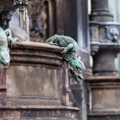 Lizards on a fountain