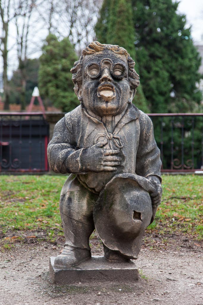 Statue in the Zwergerlgarten (dwarf garden)