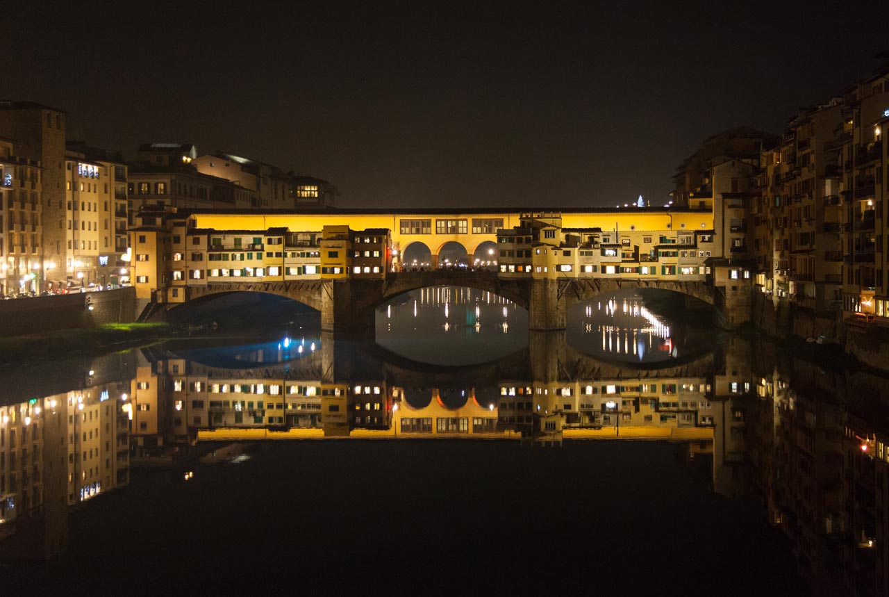 Ponte Vecchio at night